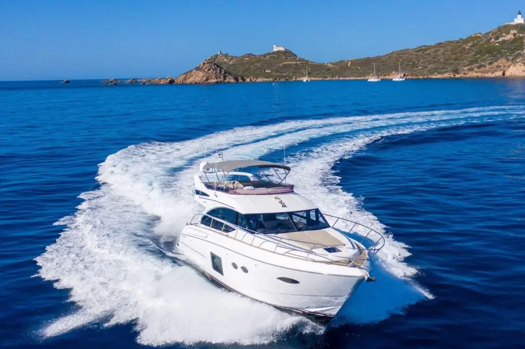 Bateau Princess 52 Fly 6 personnes 16m